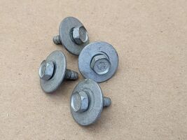 Lot of 4 OEM 2021-2022 Chevrolet Tahoe GMC Yukon Running Board Brackets ... - $14.84