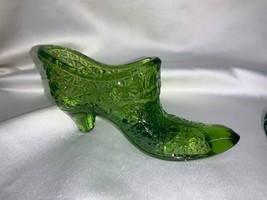 L.E. Smith Daisy and Button Green Slipper Shoe Figurine  - $24.00