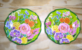 Set of (2) Melamine Ware Floral Pattern/Scalloped Edge Plates 8 1/2&quot; VIN... - £15.73 GBP