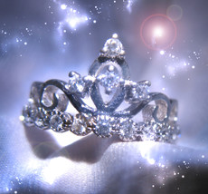 HAUNTED RING THE QUEEN CALLS & HER DESIRES SPIRAL AROUND HER GOLDEN ROYAL MAGICK image 2