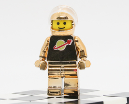 Custom minifigure spaceman astronaut Metallic Gold space series GO1139  - £5.55 GBP