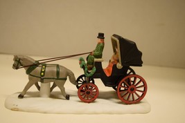Dept 56 - ACCESSORY-CENTRAL Park CARRIAGE-USED In Excellent Condition - £6.95 GBP