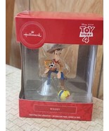 Hallmark Christmas Tree Ornament Disney Toy Story 4 Woody Red Box 2019 NIB - $354.32 MXN