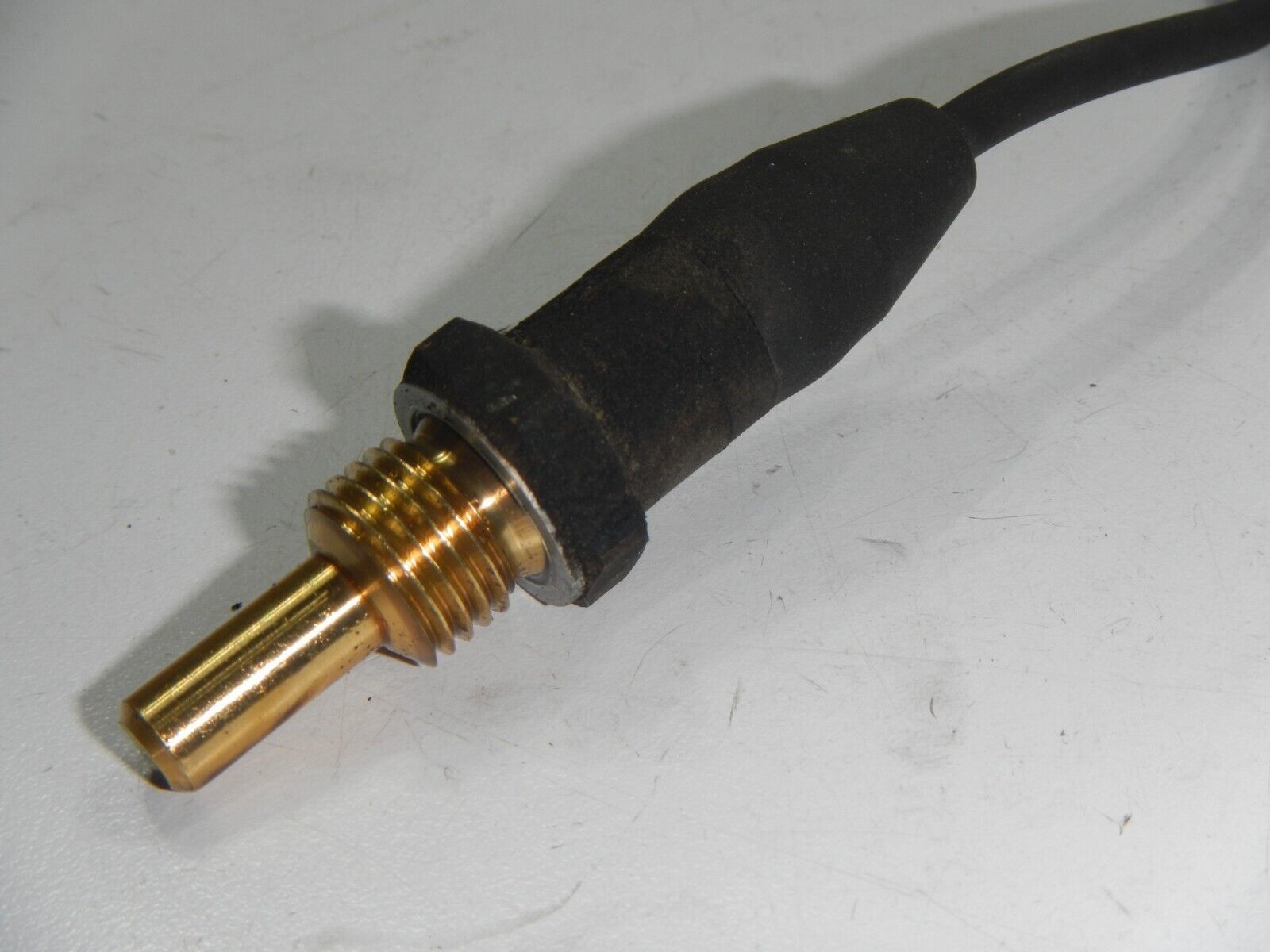 Engine oil temperature sensor switch 19962001 BMW R1100 RT R1100RT