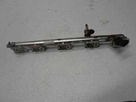 2014 Ford Fusion Fuel Injector Rail cj5e-9f797-bf 2.0L - $38.25