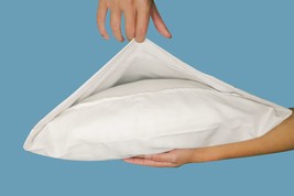 Soft like Egyptian Cotton, Smooth,Wrinkle Free 1800  Microfiber White Pillowcase - £10.03 GBP