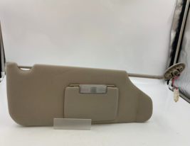 2004-2007 Jeep Liberty Passenger Sun Visor Sunvisor Gray Illuminated D02B02052 - £31.24 GBP