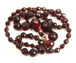 Vintage Jewelry Faceted Cherry Amber Bakelite Necklace 24&quot; 25.5 Grams - £124.30 GBP