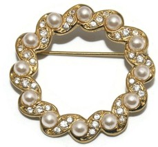 Vintage Napier Gold Tone Pearl and Rhinestone Pin Brooch - £11.15 GBP