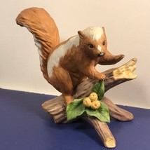 VINTAGE ANIMAL FIGURINE STATUE 02198 SQUIRREL BADGER CHIPMUNK PORCELAIN ... - $29.65