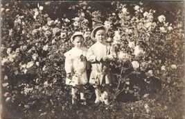 Mount Vernon Oregon RPPC Children in Rose Bush Allsup Family 1909 Postcard V6 - £10.23 GBP