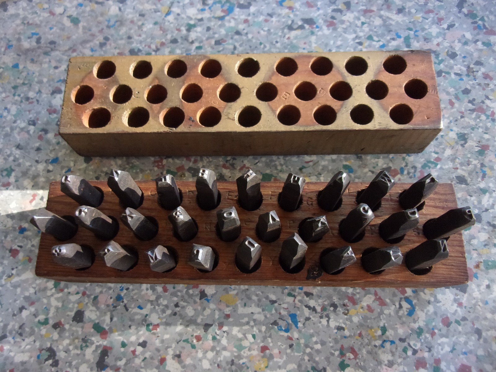 Vintage Machinist Steel Letter Alphabet Tool Metal Die Punch Stamp Set A... - $39.55