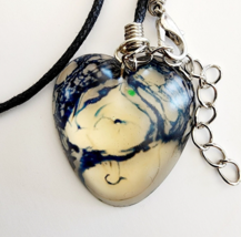Vintage Heart Necklace Acrylic/Resin Handmade Jewelry Maine B67 - $27.41 CAD
