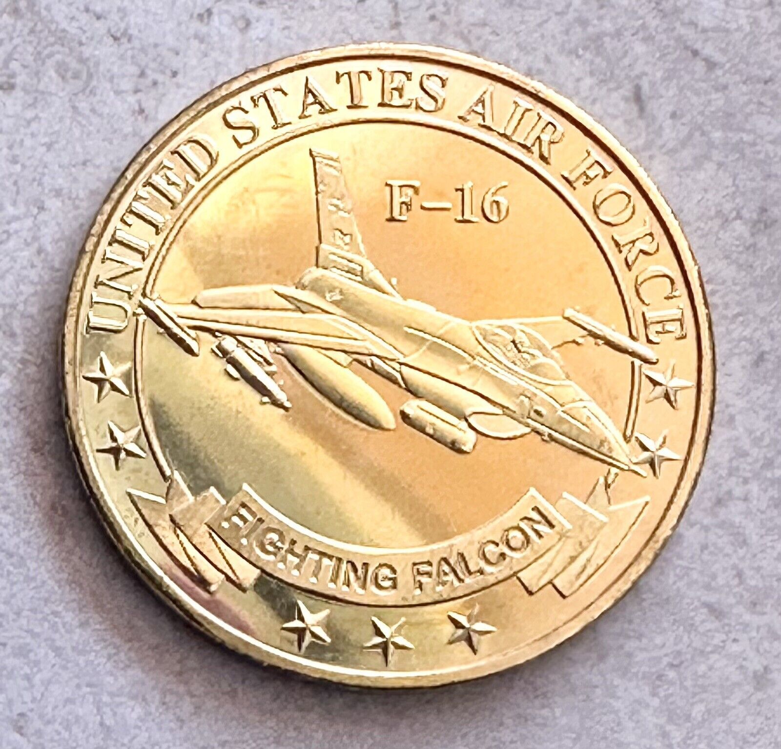 CHALLENGE COIN UNITED STATES AIR FORCE F-16 FIGHTING FALCON with velvet case Item image 3