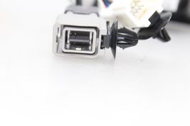 17-20 INFINITI Q60 USB AUX PORT E4010 image 5