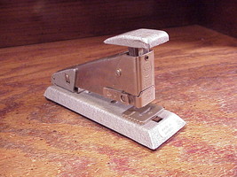 Vintage Apsco 3003 De Luxe Desk Stapler, made in  Sweden - £7.95 GBP