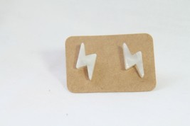 Statement Earrings - Acrylic Stud (New) Lightning Bolt - White 5/8&quot; - £6.56 GBP