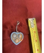 NEW Popper Keychain Fidget Sensory Toy Squeeze Mini Heart-Shaped blue an... - €7,54 EUR
