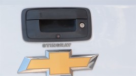2014–2019 Chevy Silverado / GMC Sierra Tailgate w/ Reverse Camera image 2