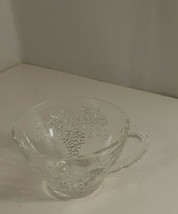 Anchor Hocking Punch Bowl cups Grapes Design very good - £3.88 GBP