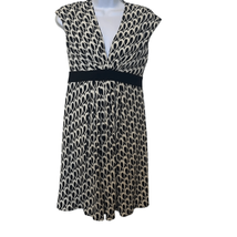 Maggy London Women 6 Black White Geometric Print Plunging V-Neck Fit Flare Dress - £11.18 GBP