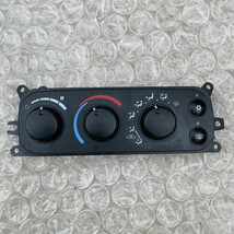03-05 Ram 1500 2500 AC HEATER TEMP CLIMATE CONTROL w/ REAR DEFROST P5505... - $1,495.96 MXN
