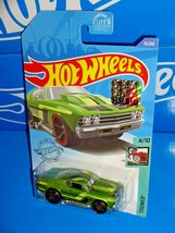 Hot Wheels 2020 Factory Set Tooned #15 &#39;69 Chevelle Green w/ ST8s - £3.10 GBP