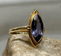 Vtg 14K Yellow Gold Lavender Color Stone Ring 3.2g Jewelry Sz 8 Band - £203.34 GBP