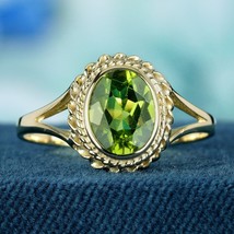 Natural Peridot Vintage Style Rope Ring in Solid 9K Yellow Gold - £743.98 GBP