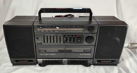 Vintage GE Portable Boombox Dual Cassette Deck Detachable Speakers 3-5697A AM/FM - £89.93 GBP