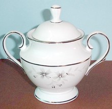 Lenox Sheer Bliss Sugar Bowl Lidded Platinum Floral USA NEW in Box - £29.64 GBP