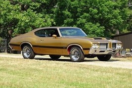 1970 Oldsmobile 4-4-2 W-30 gold | 24x36 inch poster | classic car - £17.66 GBP