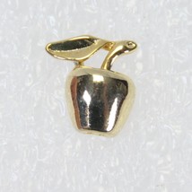 Golden Apple Vintage Retro Gold Tone Lapel Pin  1/2&quot; x 1/2&quot; - $110.04 MXN