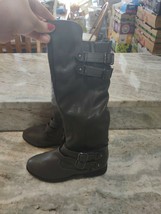 Womens Winter Snow Boots Grey Size 5-Brand New-SHIPS N 24 HOURS - $49.38