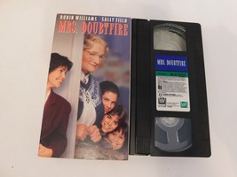 Mrs. Doubtfire VHS Video Rated PG-13 Robin Williams Sally Field Fox Pre-owned - £10.27 GBP