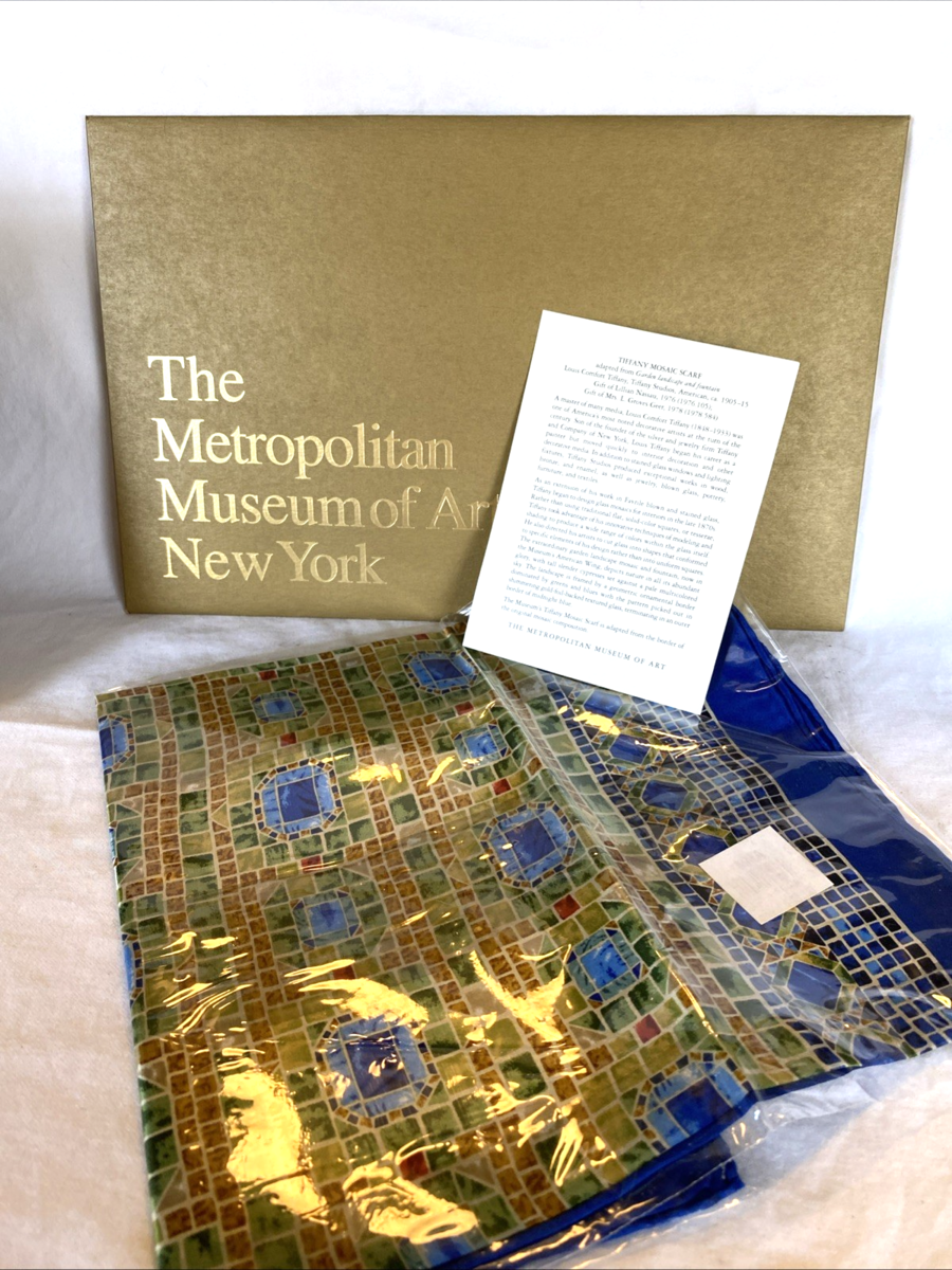 Metropolitan Museum of Art Tiffany Mosaic Oblong Scarf NEW - $71.24