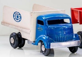 Smith Miller Blue Union Ice Flatbed Truck circa 1940&#39;s - $795.00