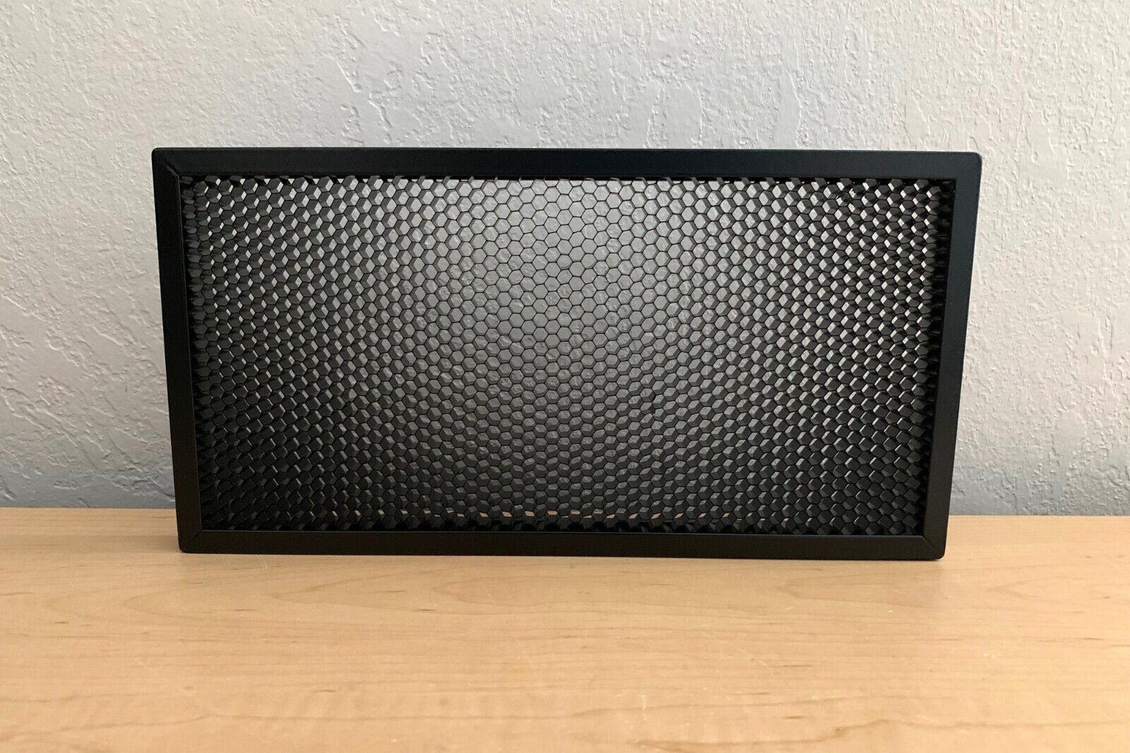 NEW Dracast 60° Honeycomb Grid for LED500 Panel