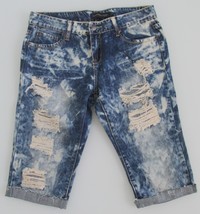 Rue 21 (Twentyone Black) Women&#39;s Acid Wash Distressed Denim Capri Jeans Size 5/6 - £14.38 GBP