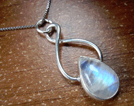 Moonstone Pendant 925 Sterling Silver Infinity Hoop Signifies Endless Love 627k - £7.71 GBP