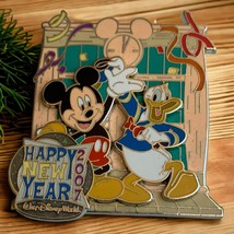 Disney - Happy New Year Featuring Mickey and Donald LE Collectible Pin F... - £11.66 GBP