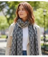 MICHAEL KORS bordered MK logo women&#39;s winter scarf  muffler Gray NWT $58 - $534.78 MXN