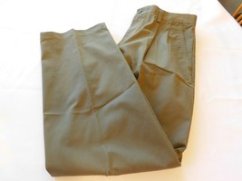 Dockers D3 Men&#39;s Long Pants Slacks 32 X 30 Brownish Grey Pleated Front GUC - $18.01