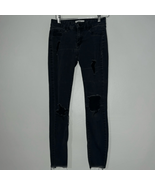 Refuge distressed/destroyed skinny jeans size 4 - $182.59 MXN