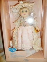 Beautiful Ginny Vogue Poseable Porcelain Doll Mademoiselle - £18.96 GBP