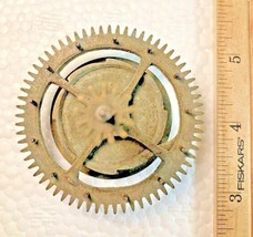 Old Unmarked Clock Chain Wheel 60.3mm Diameter, Shaft is 70.9mm Long(Lot K7488) - £12.58 GBP