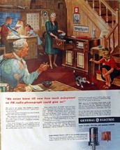 General Electric Radio, 40&#39;s Print Ad. Color Illustration 10 1/2&quot; X 13 1/2&quot; P... - £14.03 GBP