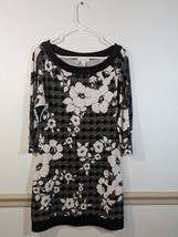 White House Black Market Dress Womens  Medium Black White Floral Knit Shift - $14.85