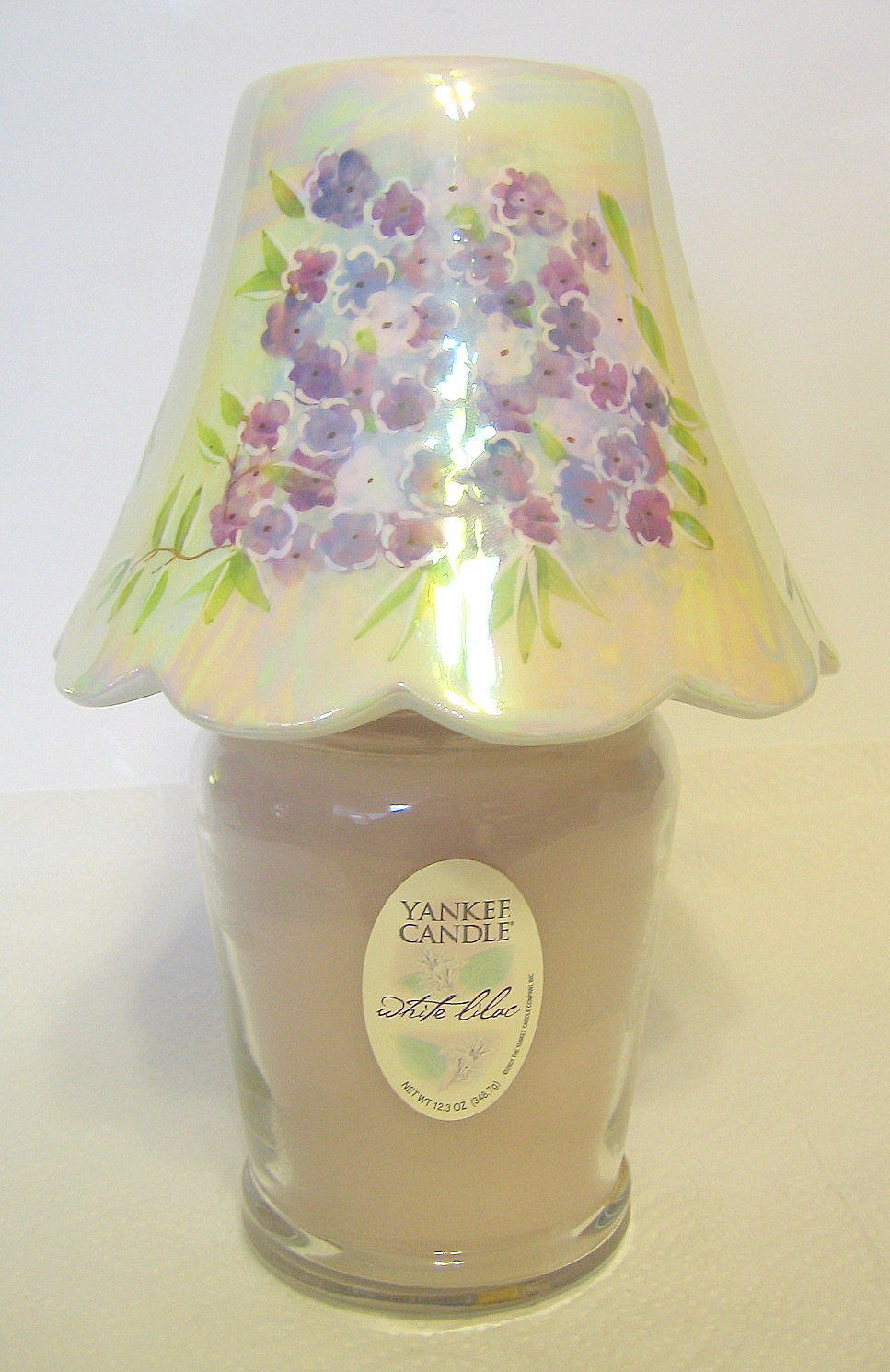 Yankee White Lilac Candle with Shade - £23.94 GBP