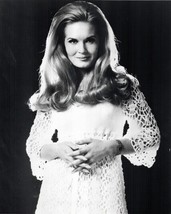 Lynn Anderson 1970&#39;s Rose Garden country superstar 24x36 inch poster - £23.68 GBP